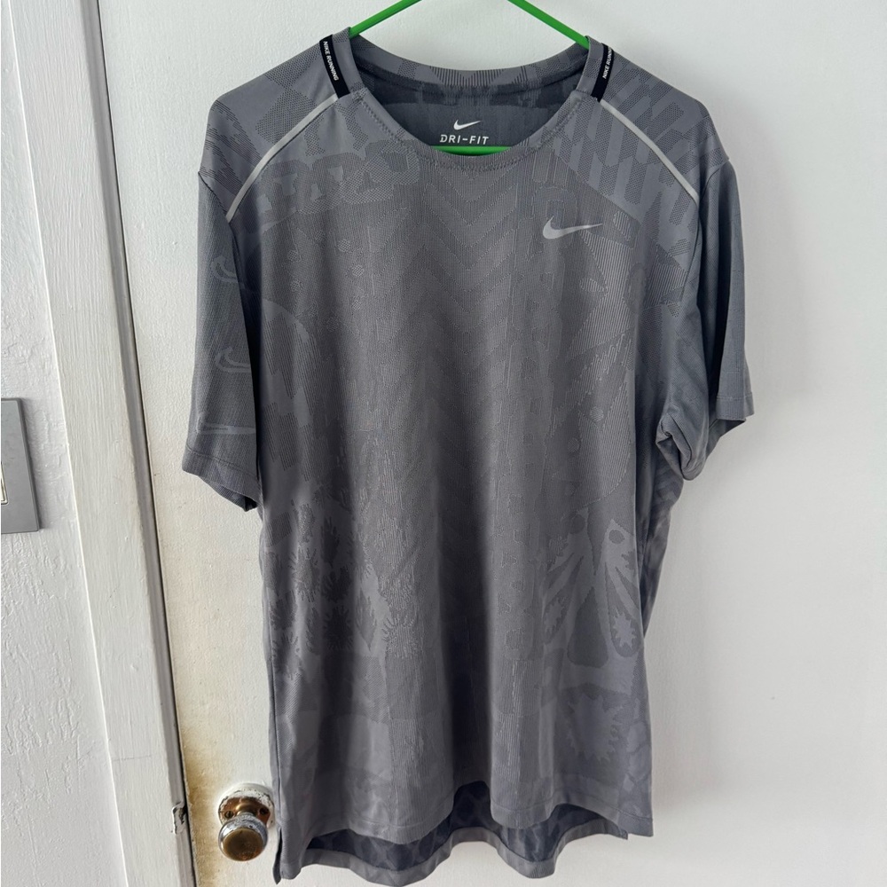 Nike Men's Gray Dri-FIT Running Shirt